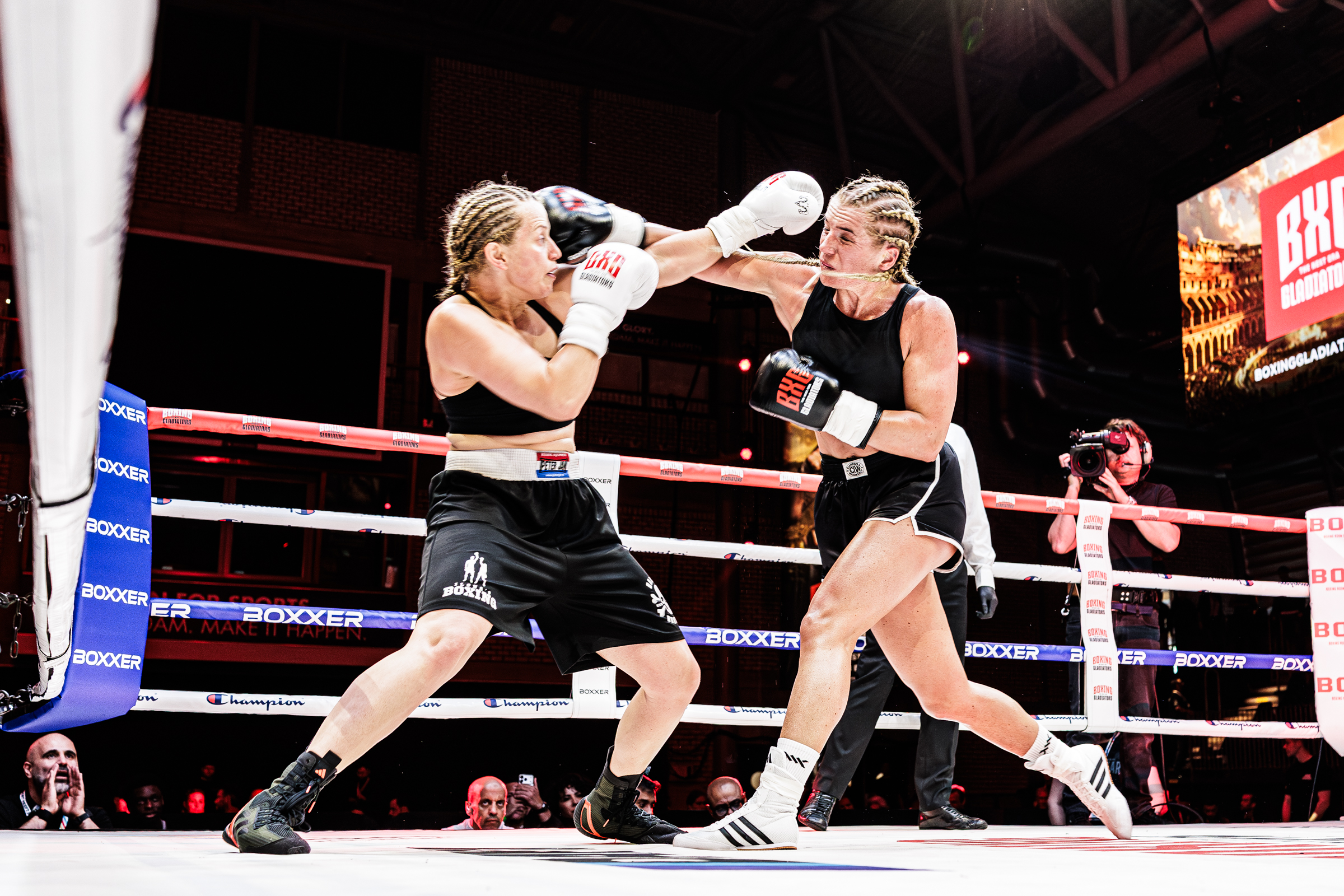 Boxing Gladiators 2-16